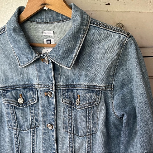 GAP | Women’s Light Blue Denim GAP Stretch Button Front Trucker Jacket Size M - Picture 7 of 16